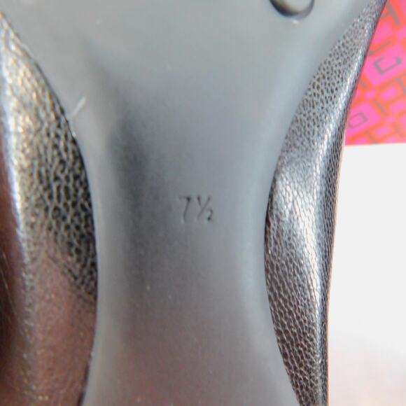 Tory Burch Women's Claise Ballet Goat Leather Black/Gold Shoes Size 7.5 New - Picture 9 of 10